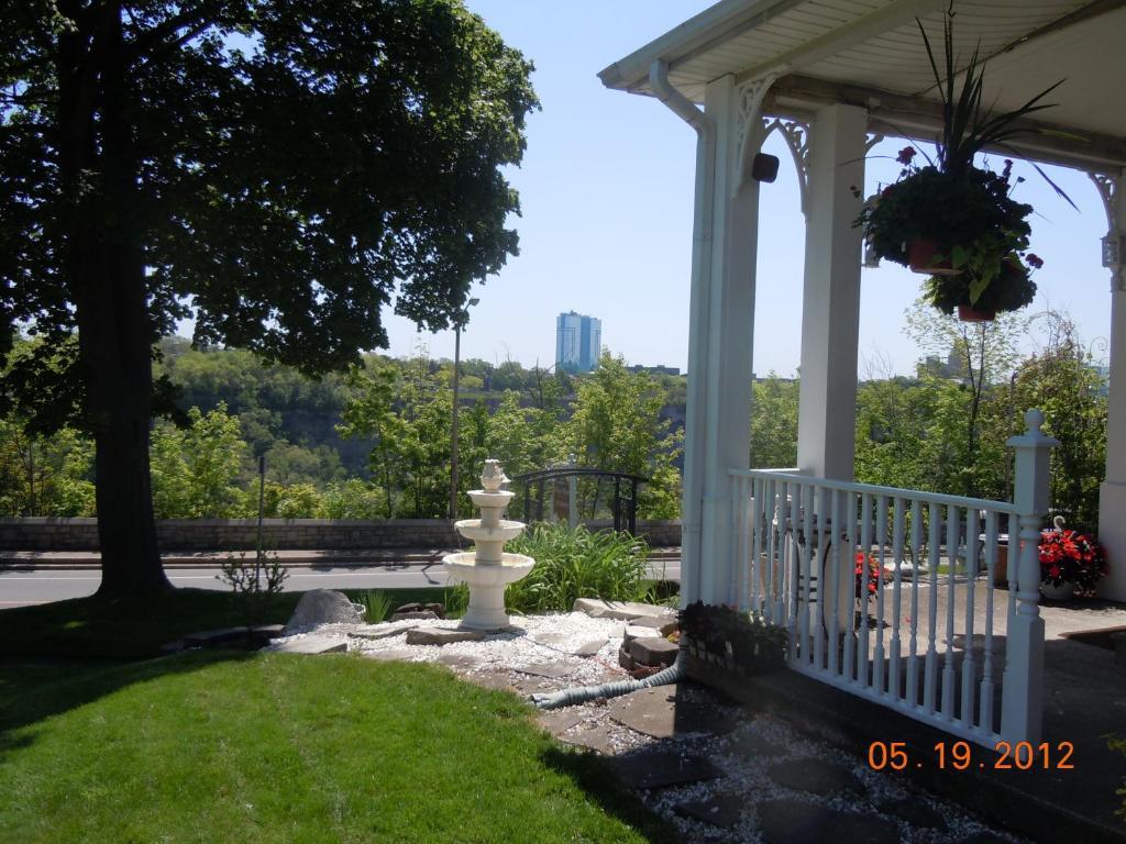 Glen Mhor Bed And Breakfast Niagara Falls Ngoại thất bức ảnh