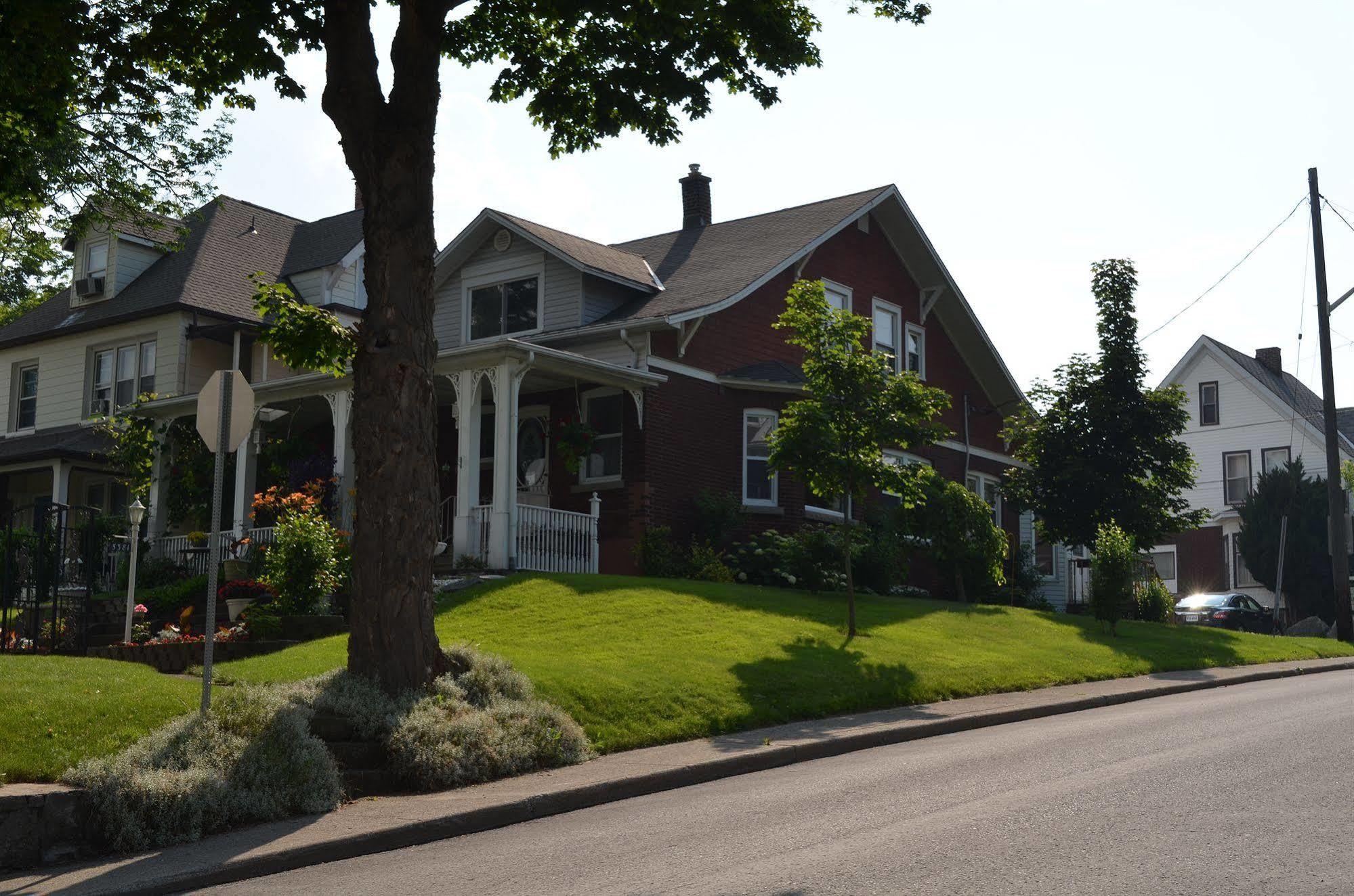 Glen Mhor Bed And Breakfast Niagara Falls Ngoại thất bức ảnh